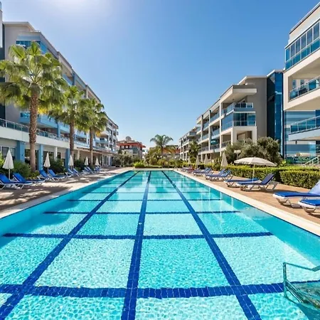 5 Stars Compound With Private Garden, Near The Sea Daire *
