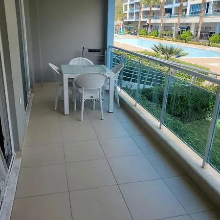 5 Stars Compound With Private Garden, Near The Sea Alanya