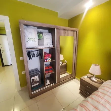 5 Stars Compound With Private Garden, Near The Sea *